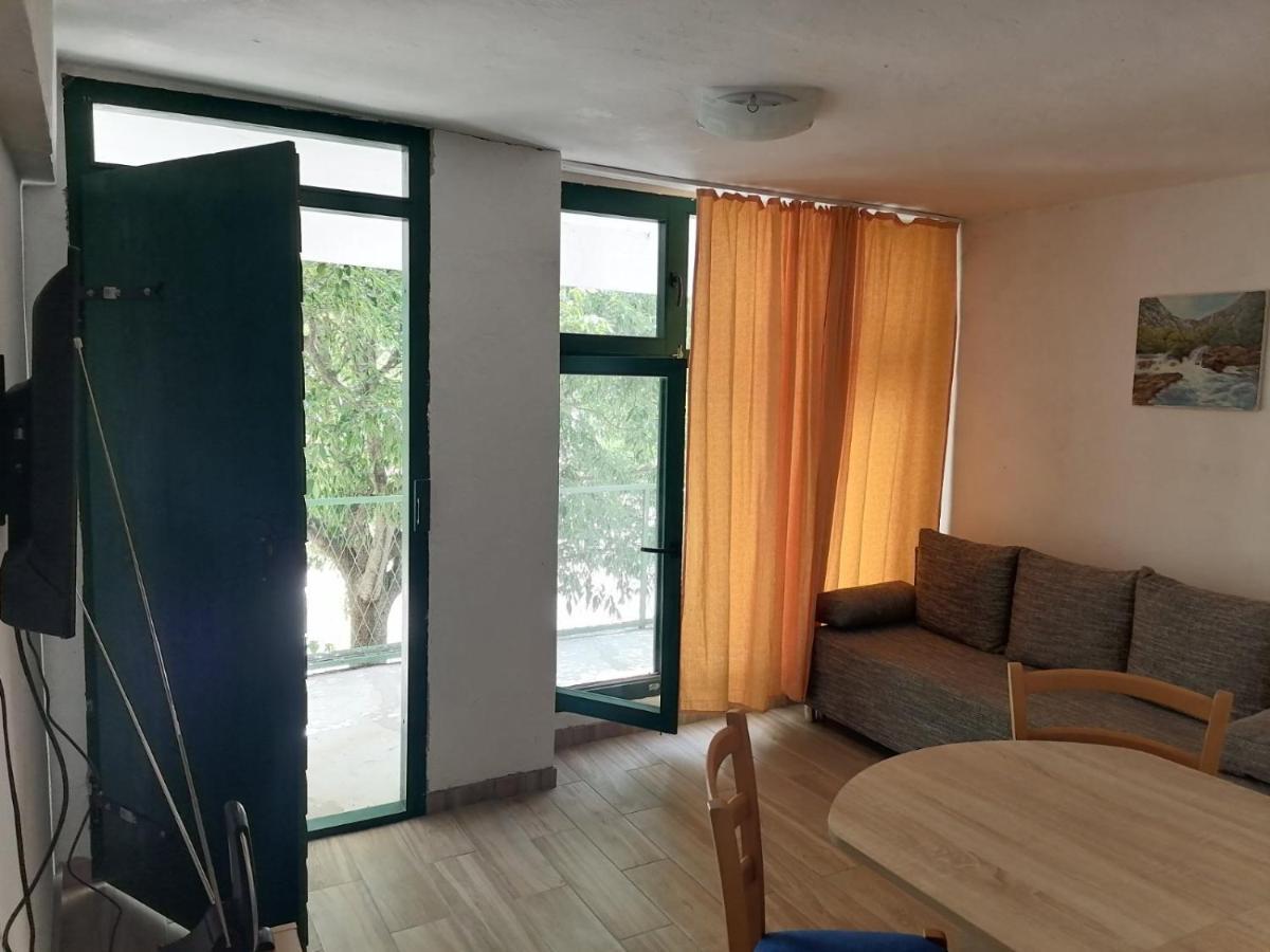 Apartman Milica Golubic  Eksteriør bilde