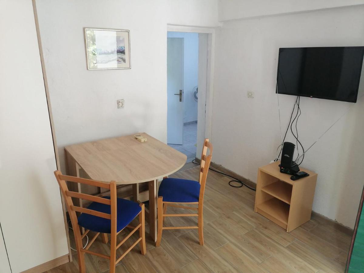 Apartman Milica Golubic  Eksteriør bilde